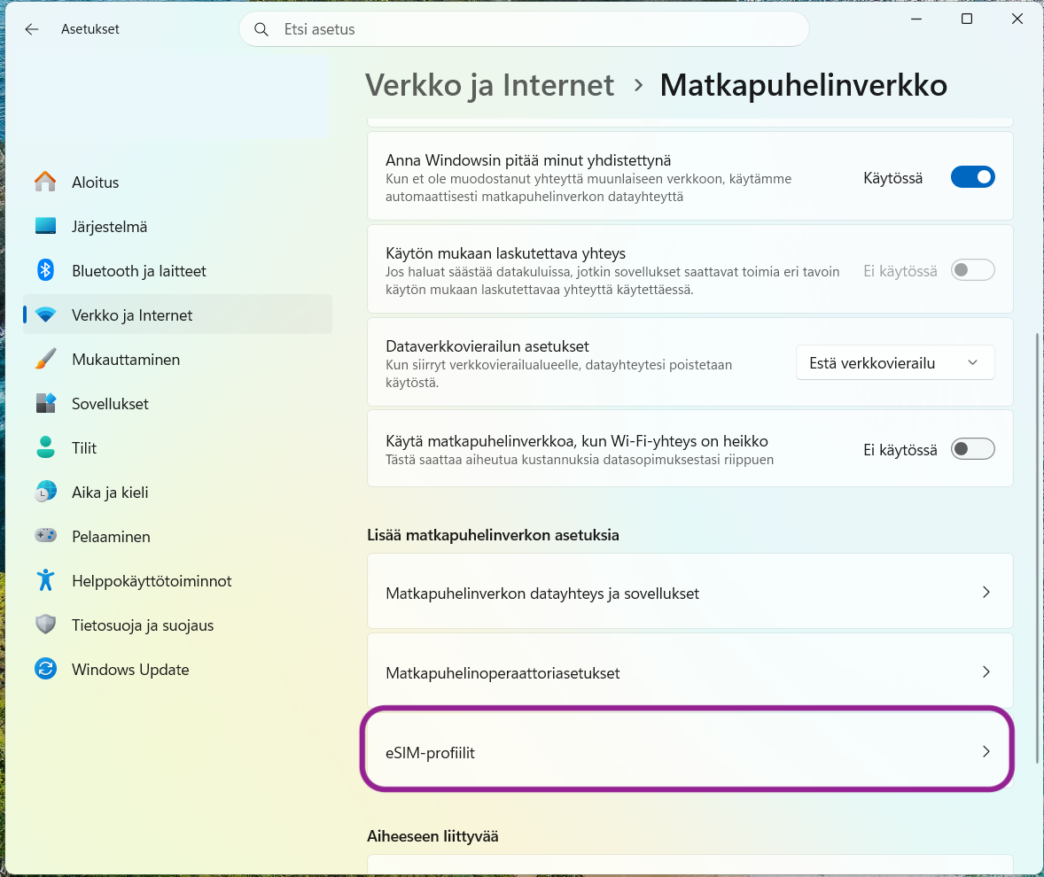 eSIM-profiilit löytyvät Matkapuhelinverkko-asetusten Lisää matkapuhelinverkon asetuksia -kohdasta.